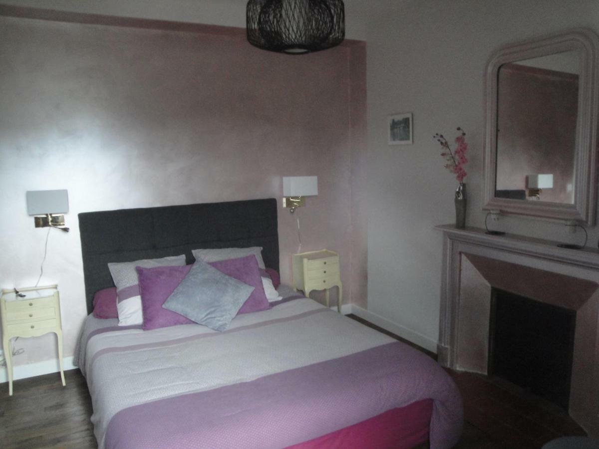 Le Relais Des Capucines Panzió Largnac Kültér fotó